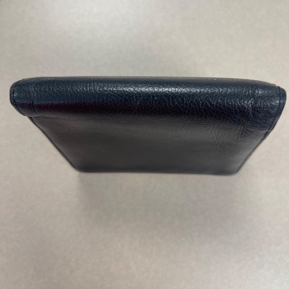 Yves Saint Laurent Vintage Compact Kiss Lock Wallet - Black - Preowned - Picture 10 of 15